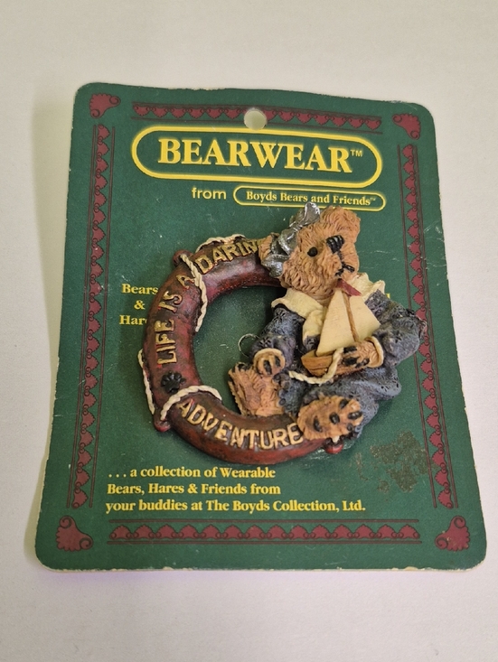 Boyds Bears Bearwear Jewelry - BearWear Boyds Bears Adventure Bear Pin - Brown, Green, Red